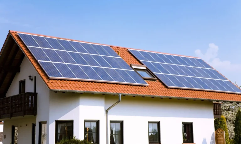 Top 10 Benefits of Rooftop Solar Panels for Indian Homes